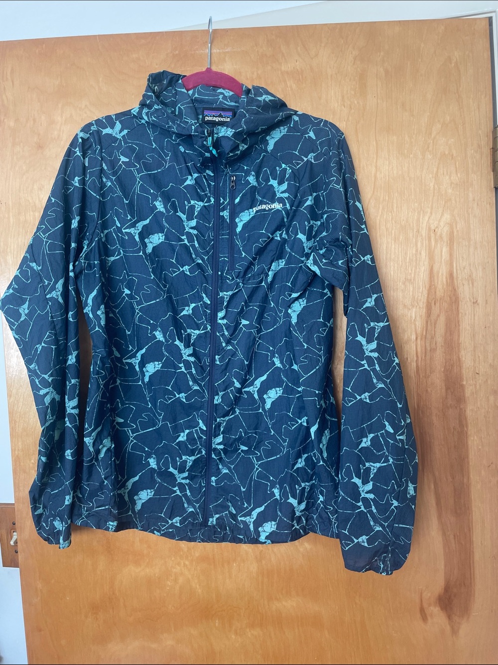 Patagonia Women’s Large Lightweight Print Hooded Houndini Jacket/Windbreaker